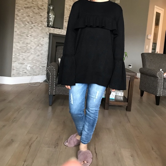 Beautiful women sweater - Picture 7 of 8